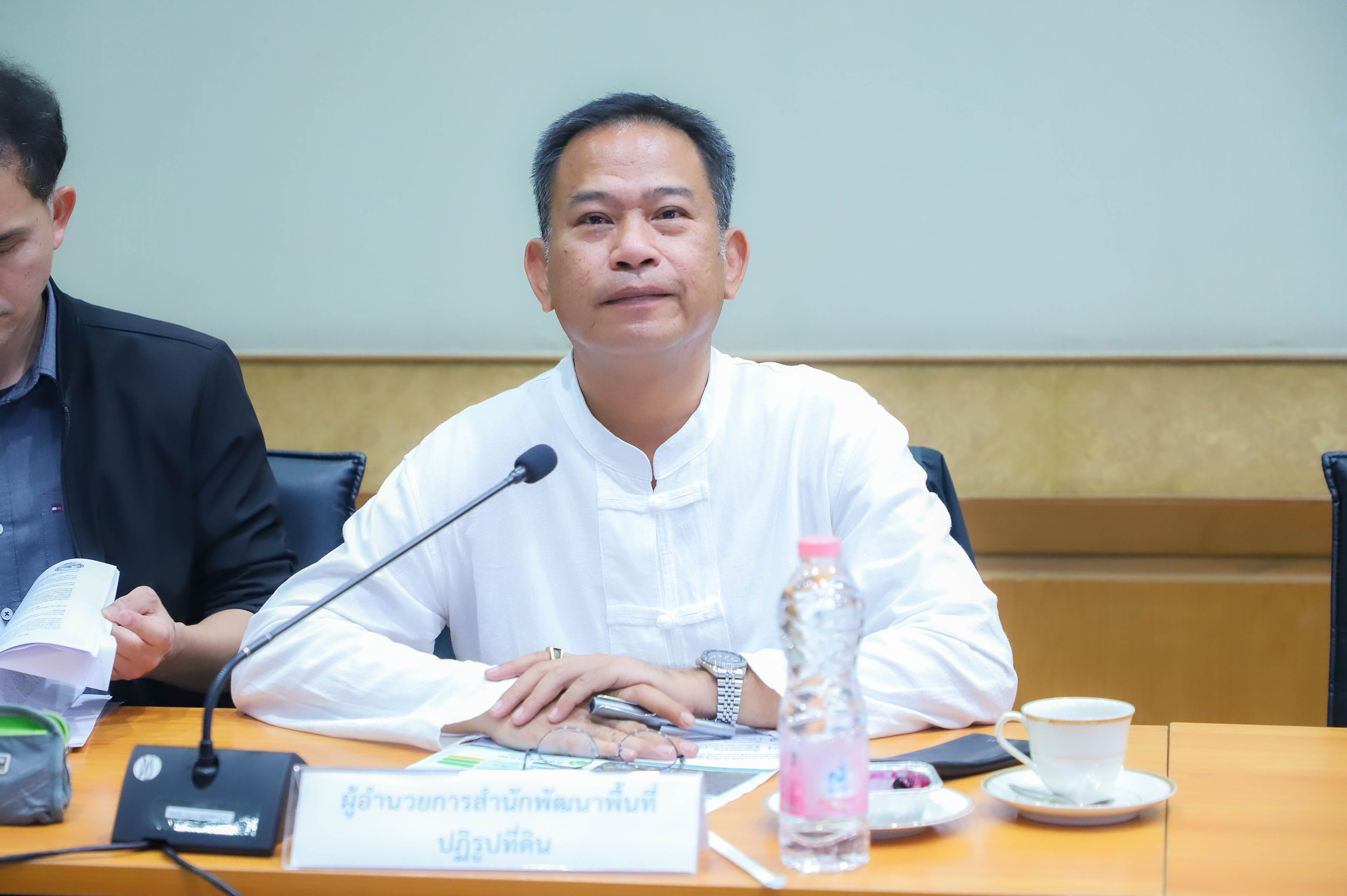 title - อกก.คง. เคาะ! ก่อสร้างสระเก็บน้ำ พัฒนาแหล่งน้ำและระบบกระจายน้ำ ไฟเขียว! หลักเกณฑ์การอนุมัติลดหรืองดเก็บดอกเบี้ย พร้อมเสนอ คปก. อนุมัติก่อสร้างระบบไฟฟ้าในแปลงที่ดิน